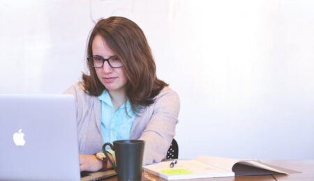 Freelance-job-work-in-UAE-Dubai