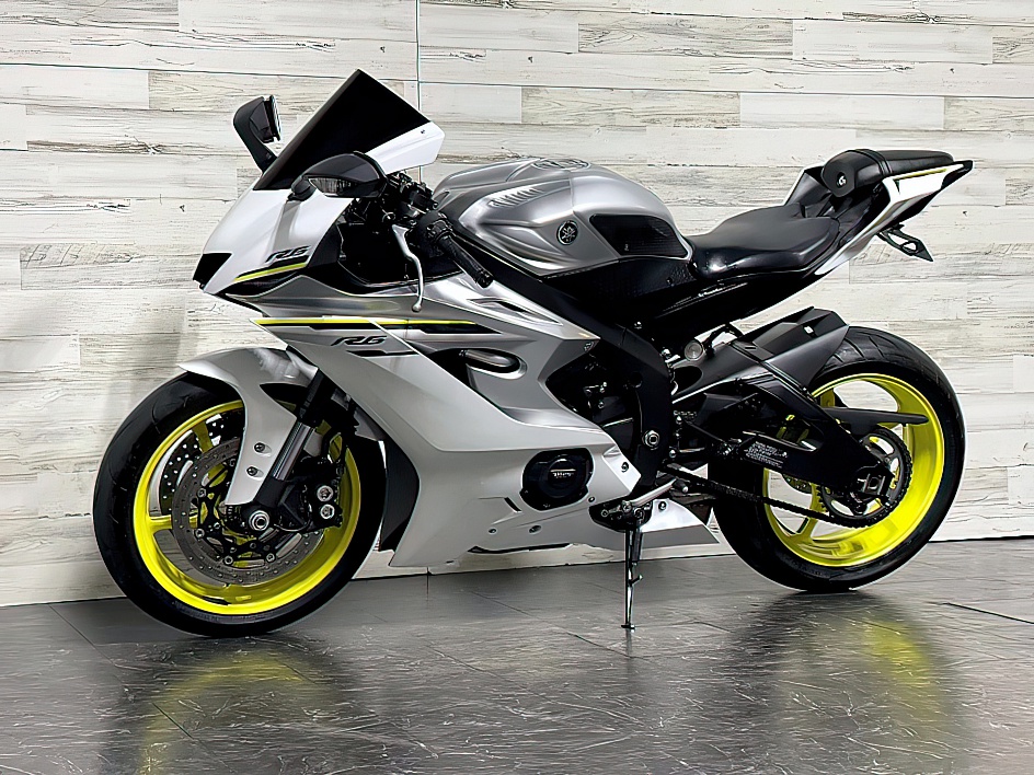 2017 Yamaha R6
