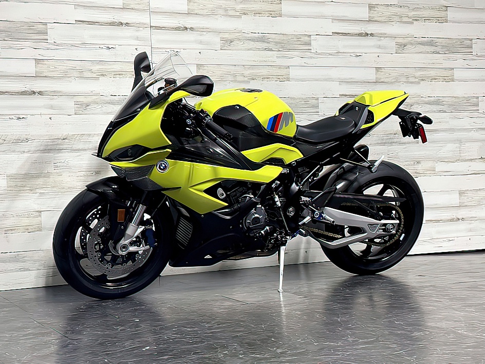 2022 BMW M1000RR