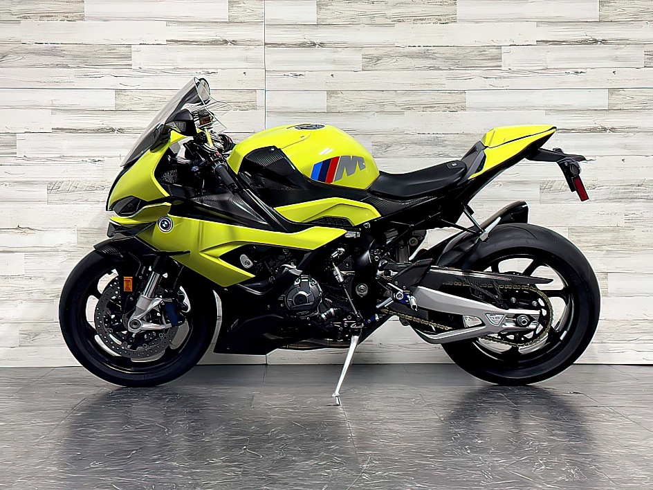 2022 BMW M1000RR