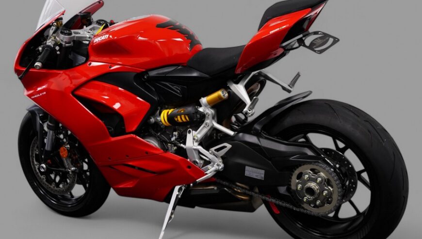 2025 Ducati panigale V2