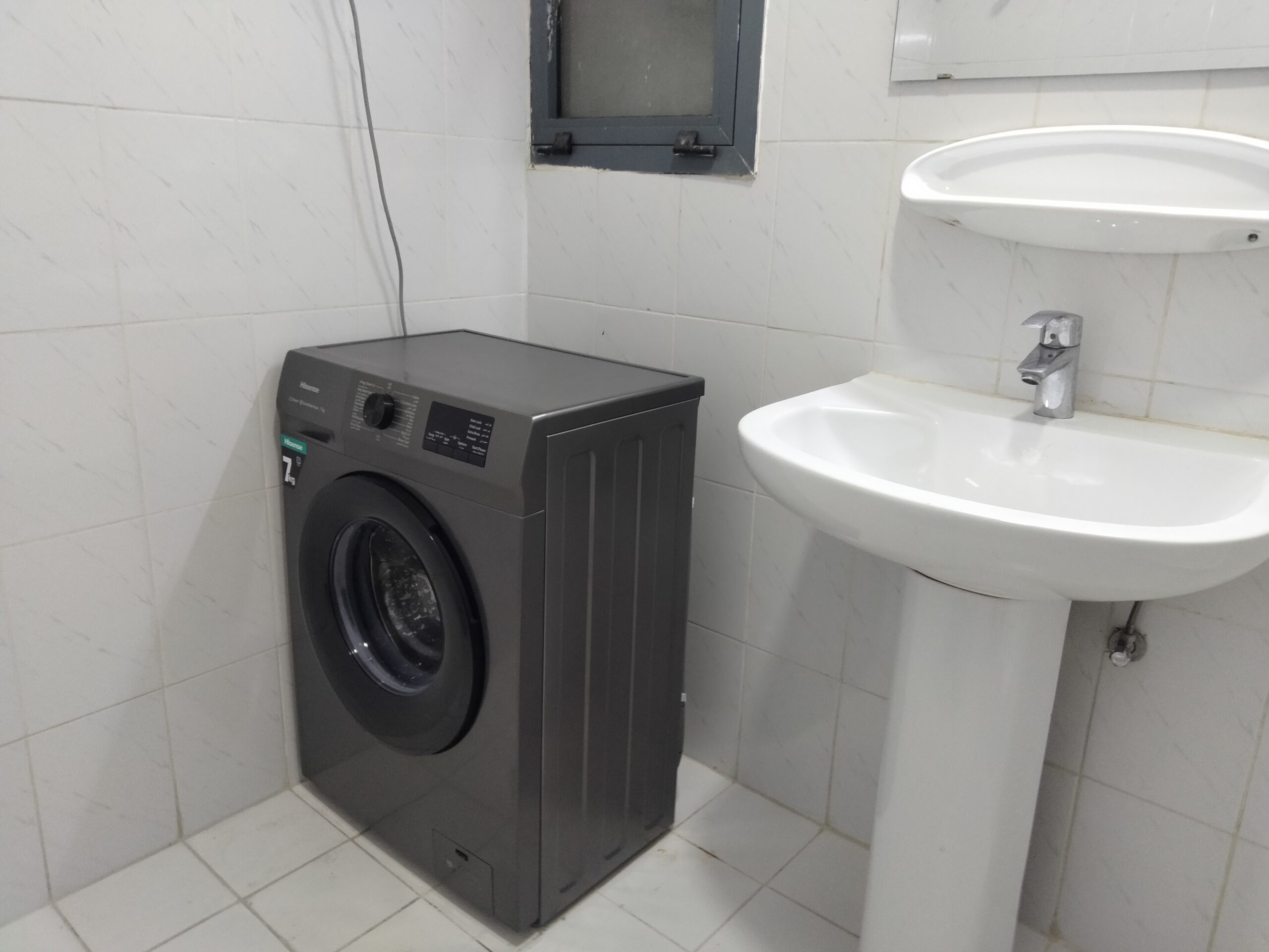 EXECUTIVE INDIAN LADIES BED SPACE AVAILABLE IN KARAMA DUBAI