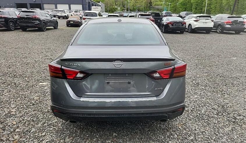 2023 NISSAN ALTIMA SR