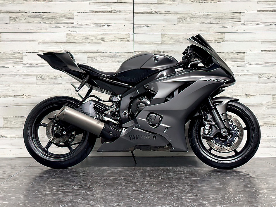 2018 Yamaha R6 available