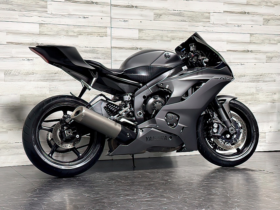 2018 Yamaha R6 available