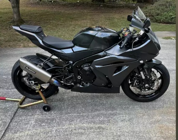 2021 suzuki GSXR 1000rr