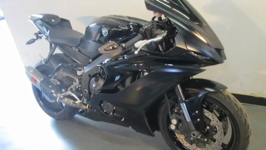 2021 yamaha R6
