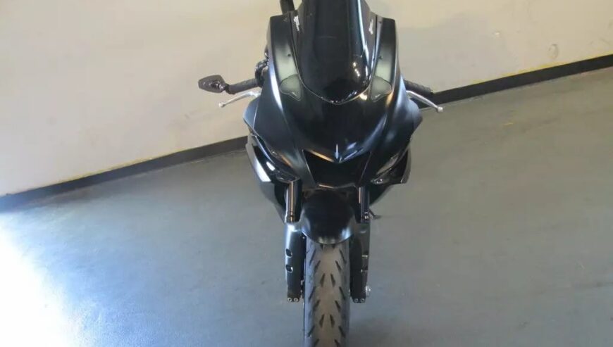 2021 yamaha R6