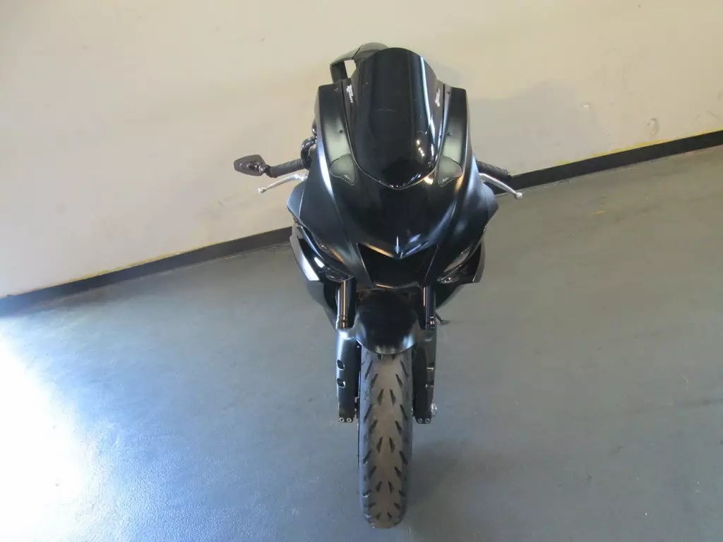 2021 yamaha R6