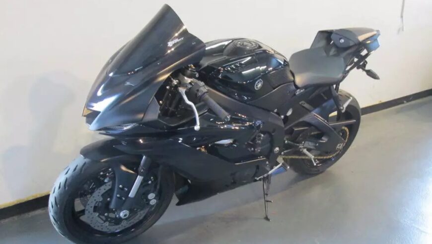 2021 yamaha R6
