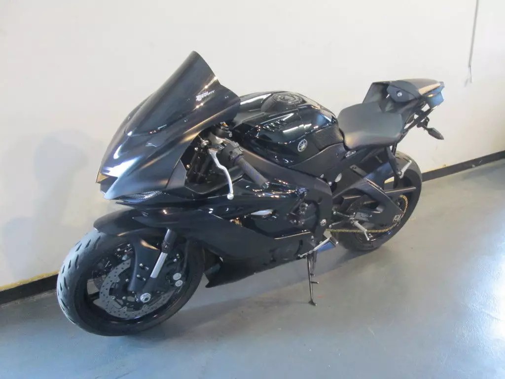 2021 yamaha R6