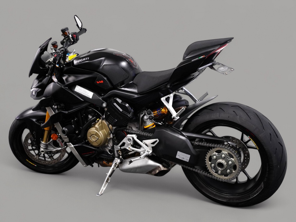 2021  DUCATI STREET FIGHTER