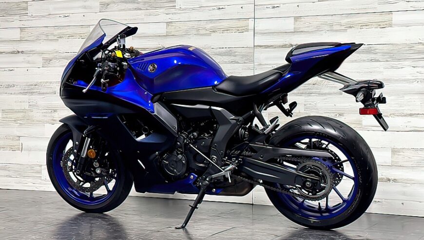 2022 Yamaha R7 available