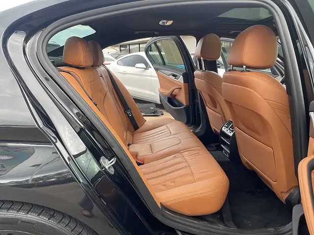 2019 BMW 5 Series 530i