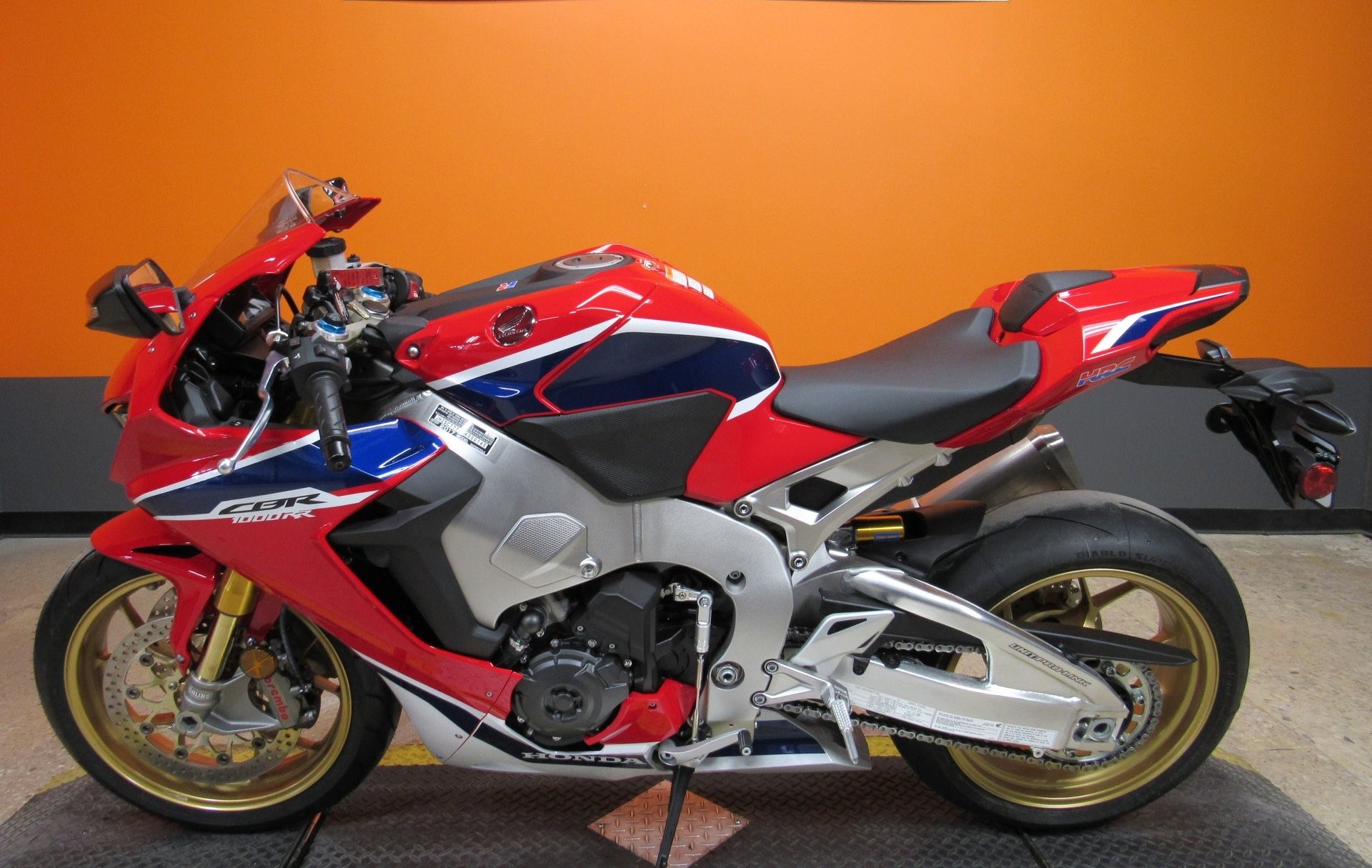 2017 HONDA CBR1000RR SP1