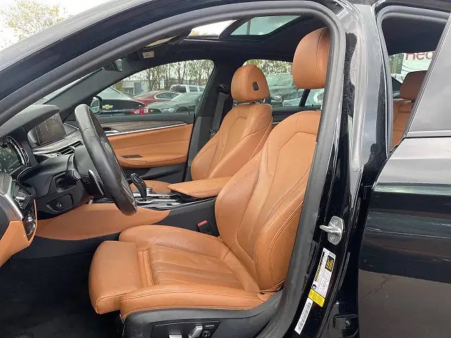 2019 BMW 5 Series 530i