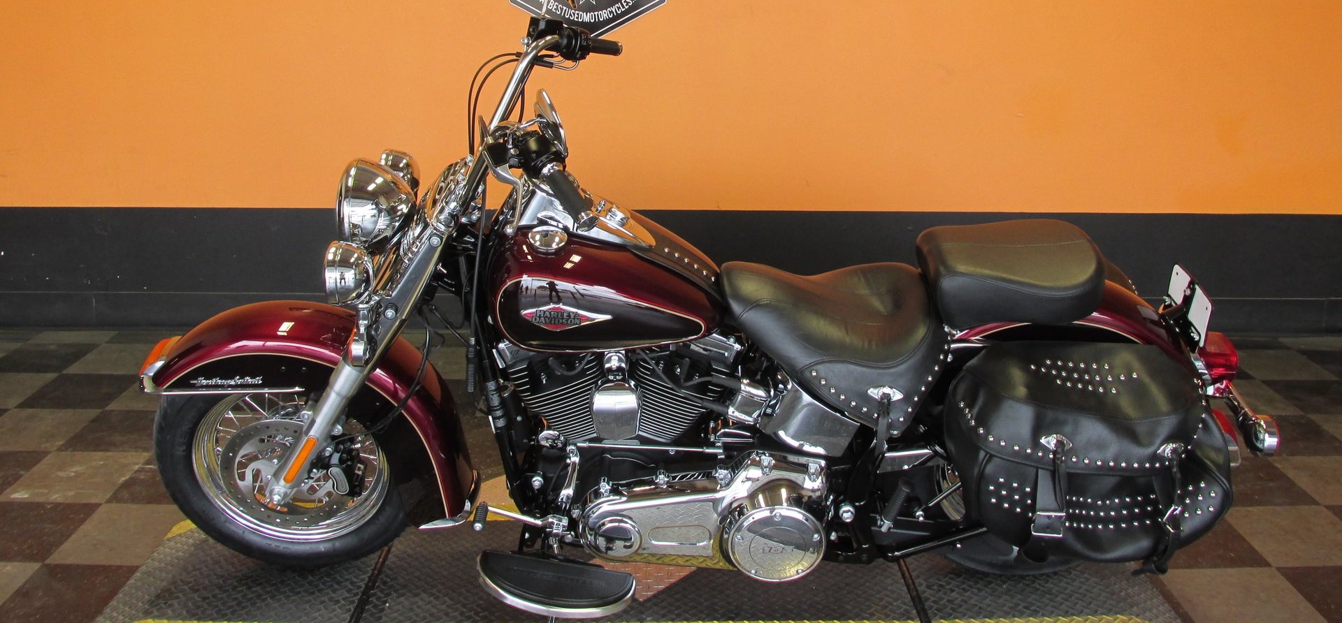 2015 HARLEY-DAVIDSON SOFTAIL HERITAGE CLASSIC – FLSTC