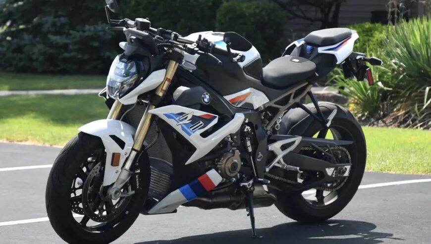 2022 BMW Sport bike