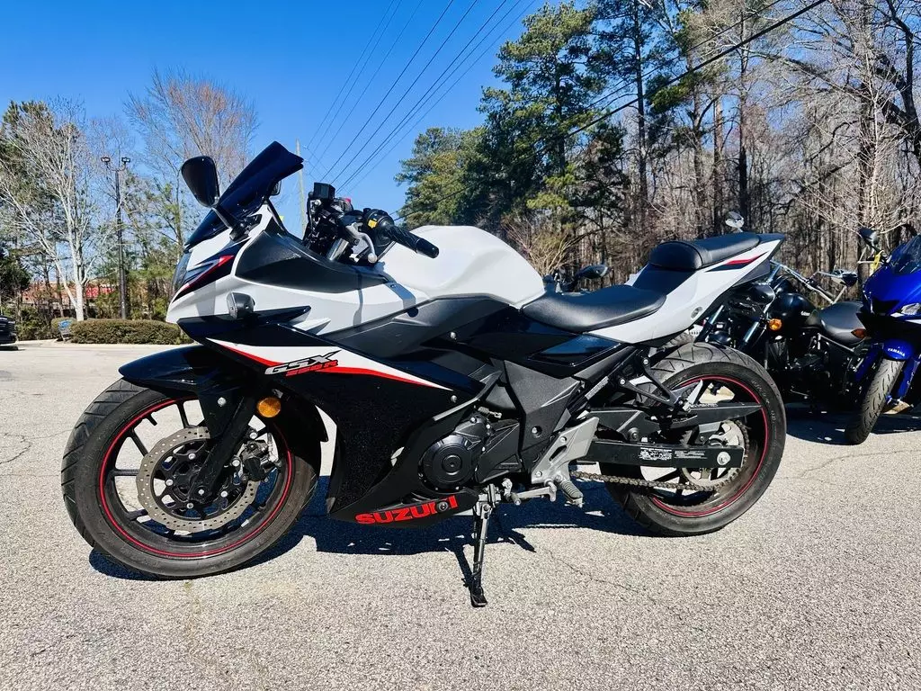 2020 Suzuki Sportbike