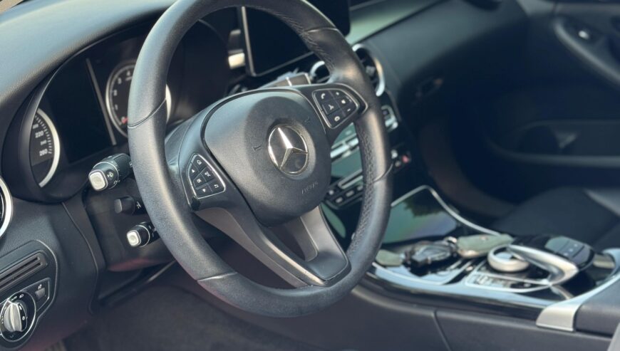 MERCEDES BENZ C200 || BLACK INTERIOR|| KOREAN SPEC ||NON ACCIDENT || 2017