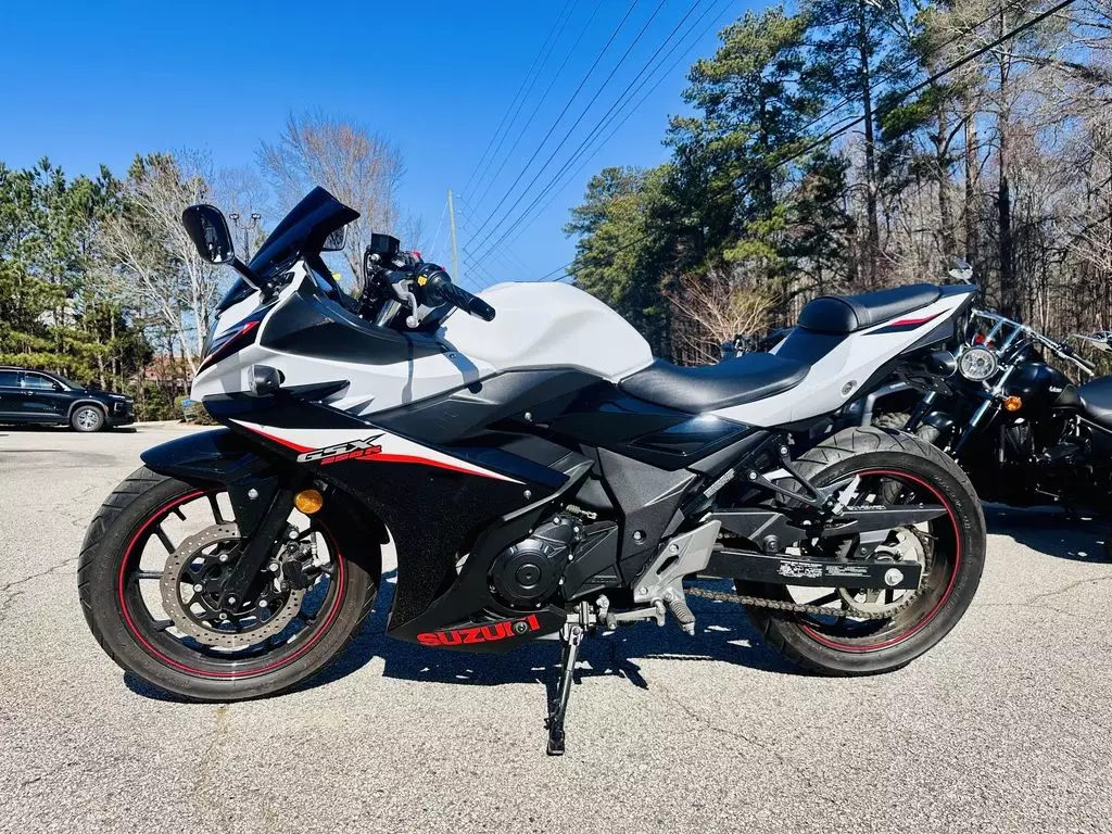 2020 Suzuki Sportbike