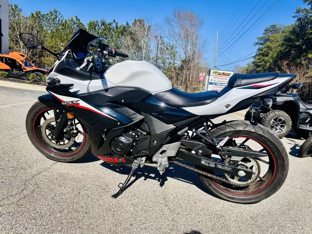2020 Suzuki Sportbike
