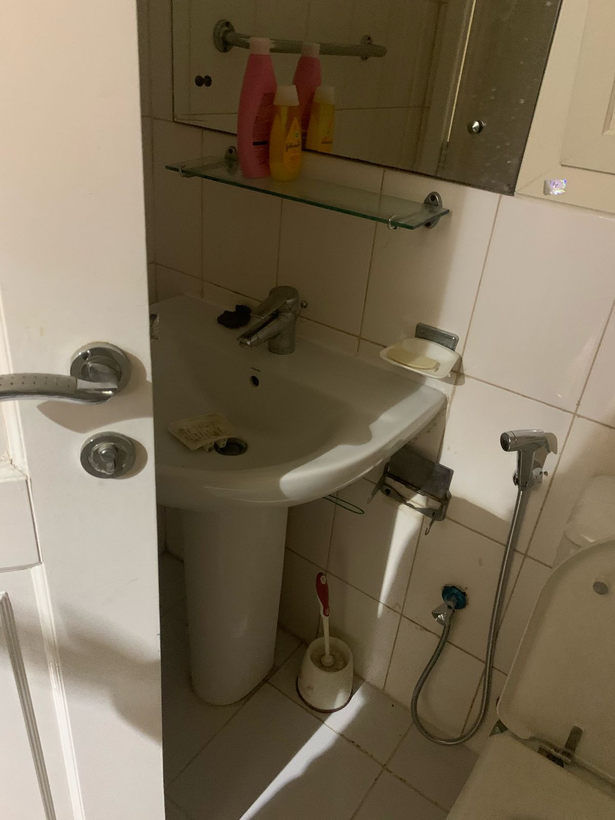 Room For rent Sharjah national paint