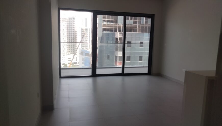Unfurnished one bedroom Apartment for Rent in SOL Avenue, Business Bay – Prime Location | Modern Living | 861 sq. ft.