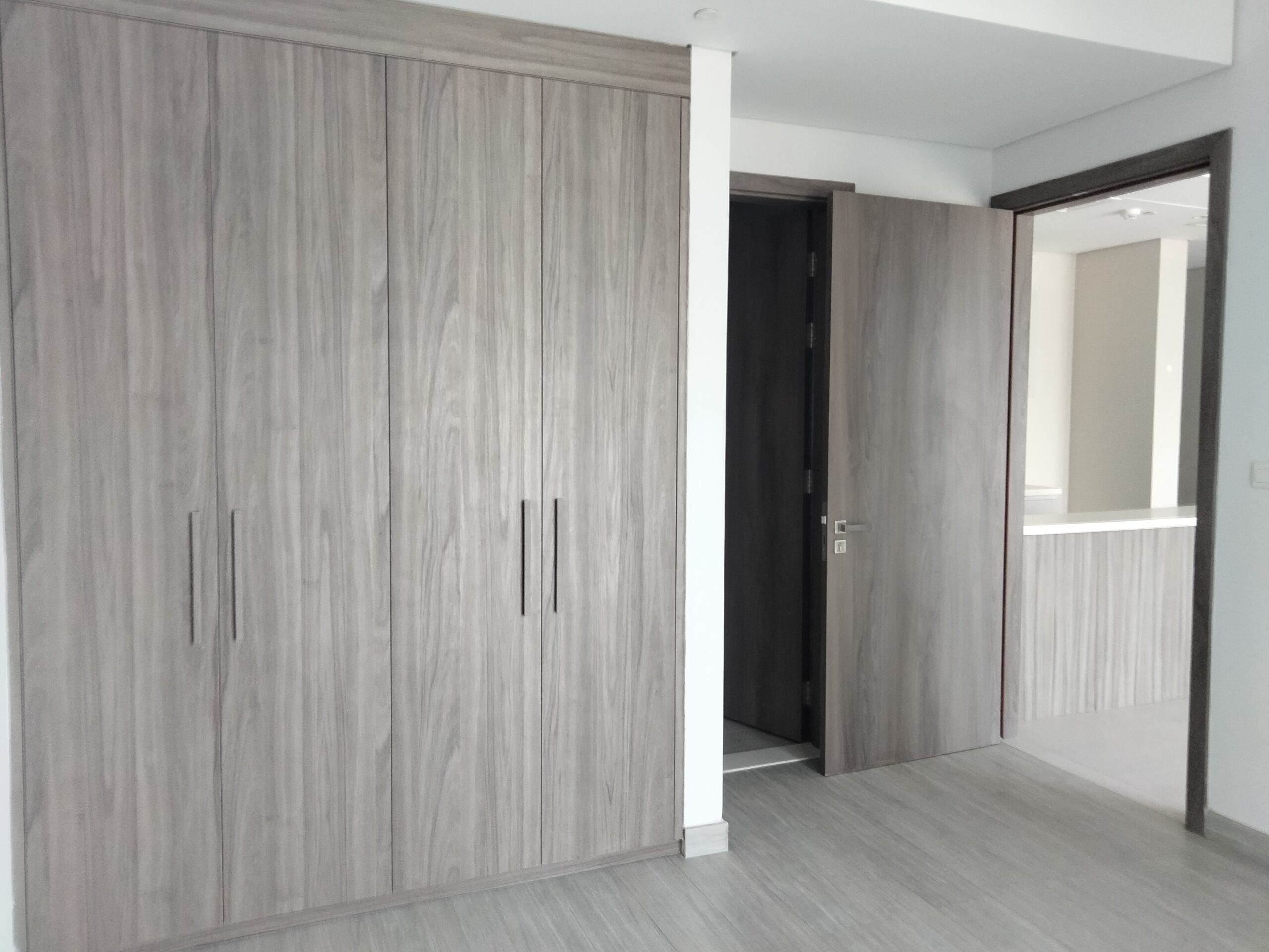 1 Bedroom Apartment in Business Bay| Unfurnished | Spacious Layout | Prime Location