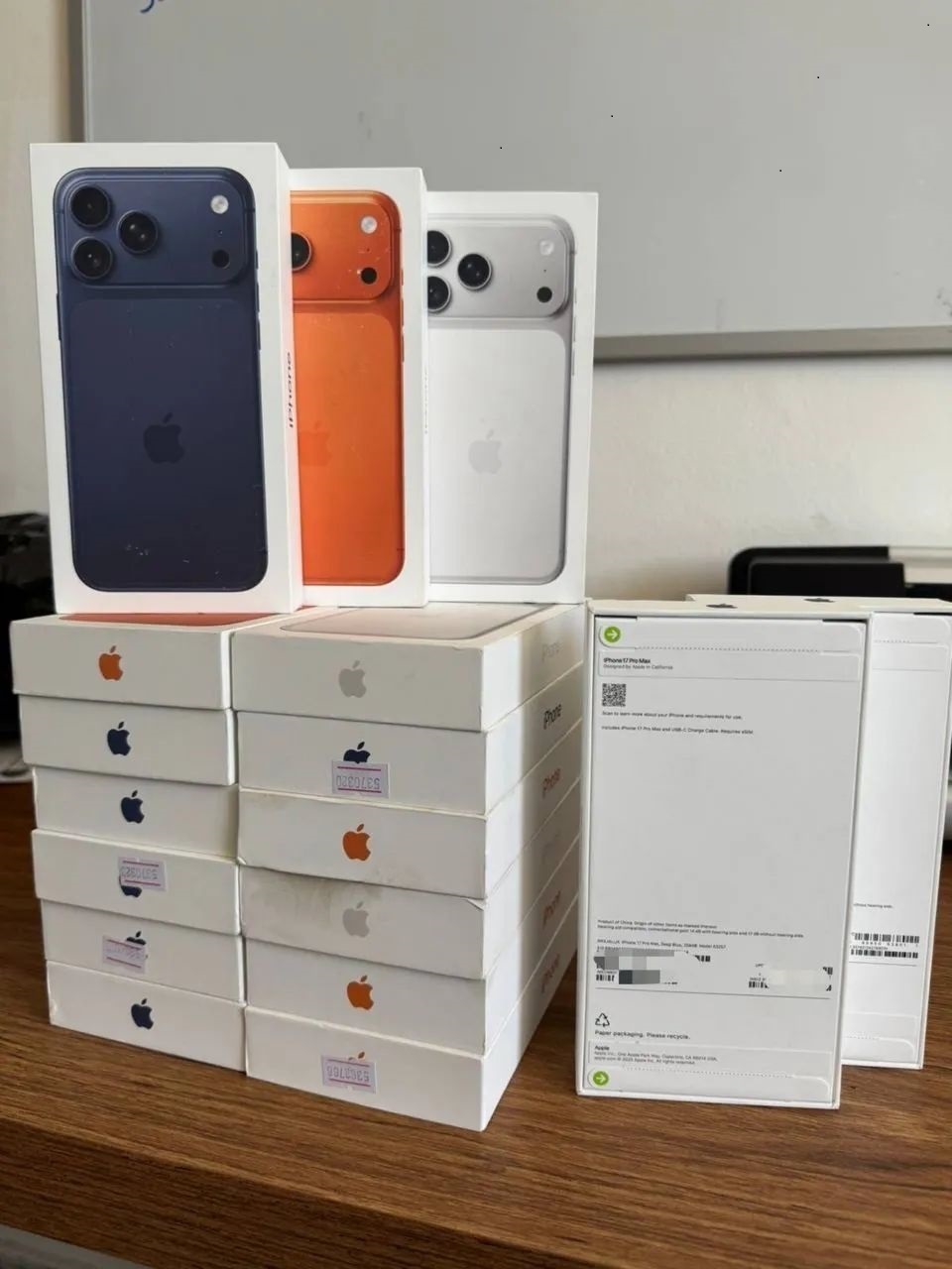 WWW.PHOTVPC.COM iPhone, iPhone 17 Pro, iPhone 17 Pro Max, iPhone 16 Pro, iPhone 16 Pro Max, iPhone 17, iPhone Air, Sony PS5, Samsung S25 Ultra,