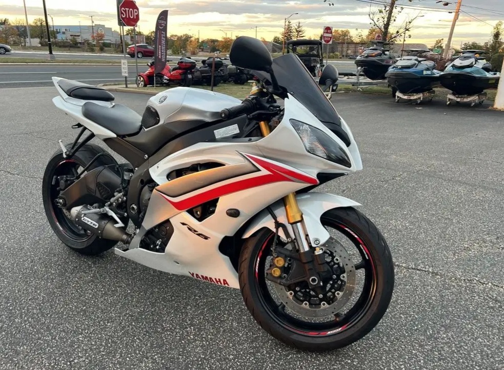 2015 yamaha R6