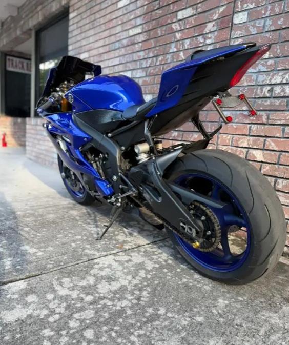 2017 yamaha R6