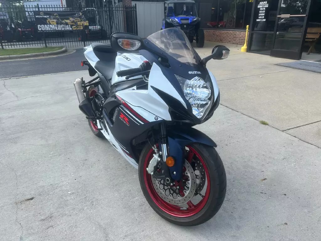2024 suzuki GSXR
