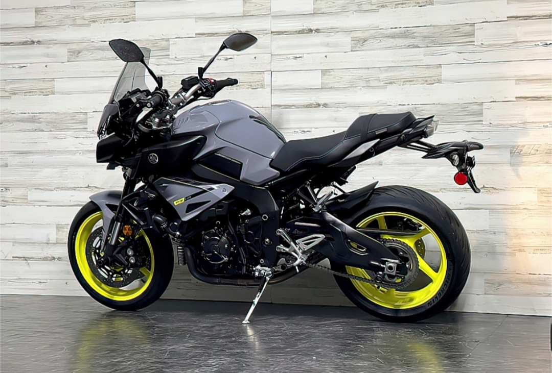 2017 Yamaha FZ-10